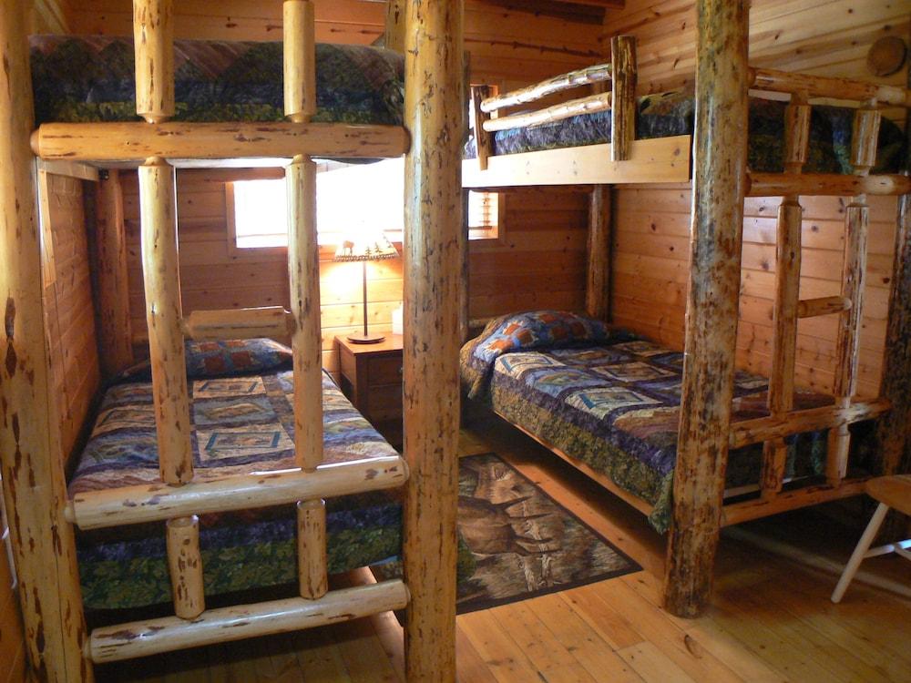 Smoky Bear Ranch Bed & Breakfast & Cabins photo 13