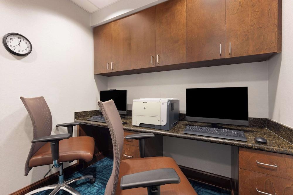 Hampton Inn & Suites Savannah-Airport photo 30