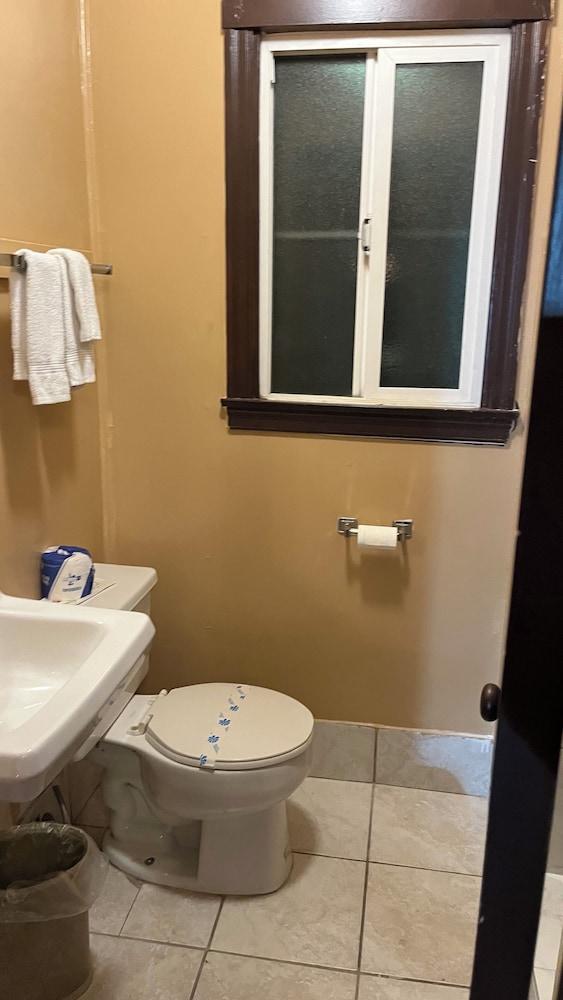 Jumping Frog Motel photo 94