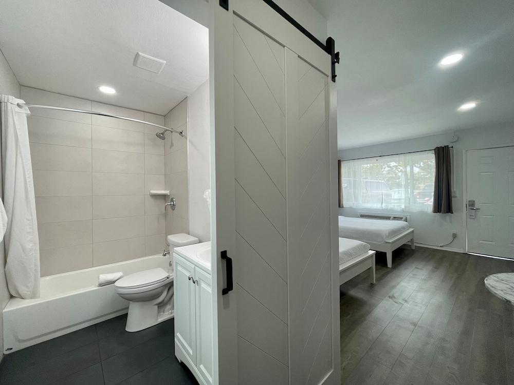 Budget Inn Lompoc photo 13