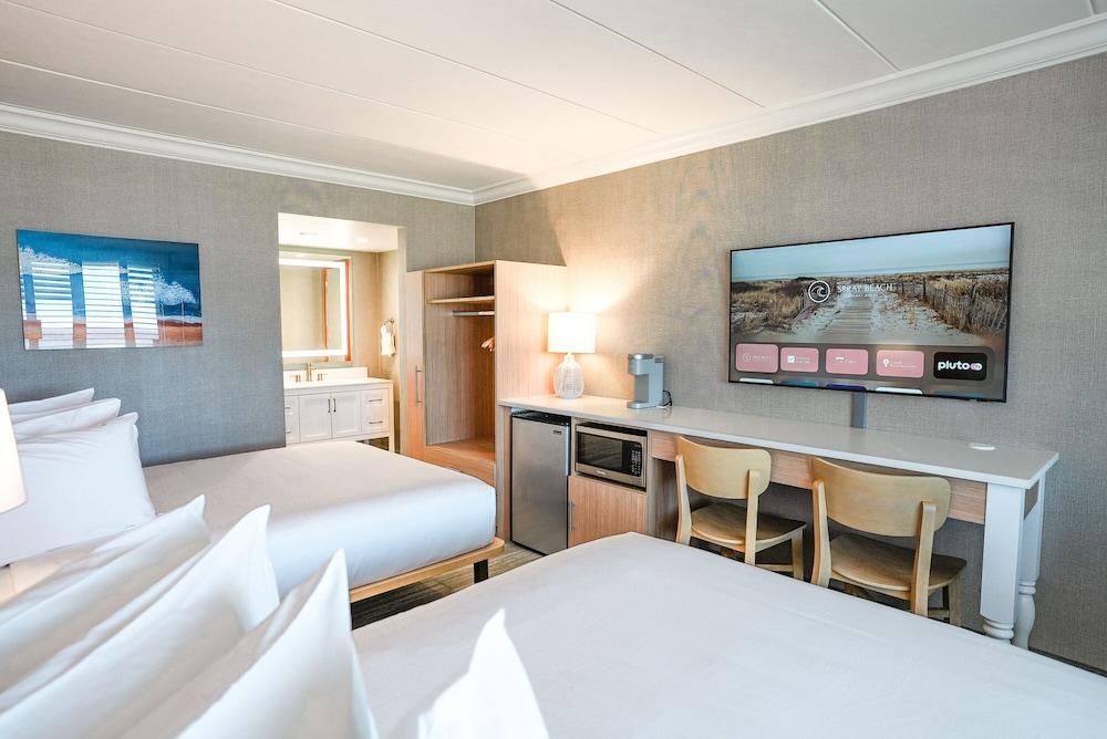 Spray Beach Oceanfront Hotel photo 5