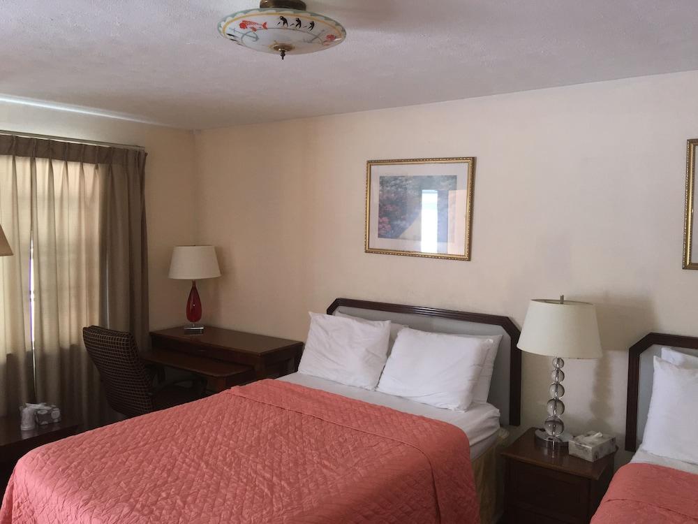 Anchor Motel photo 27