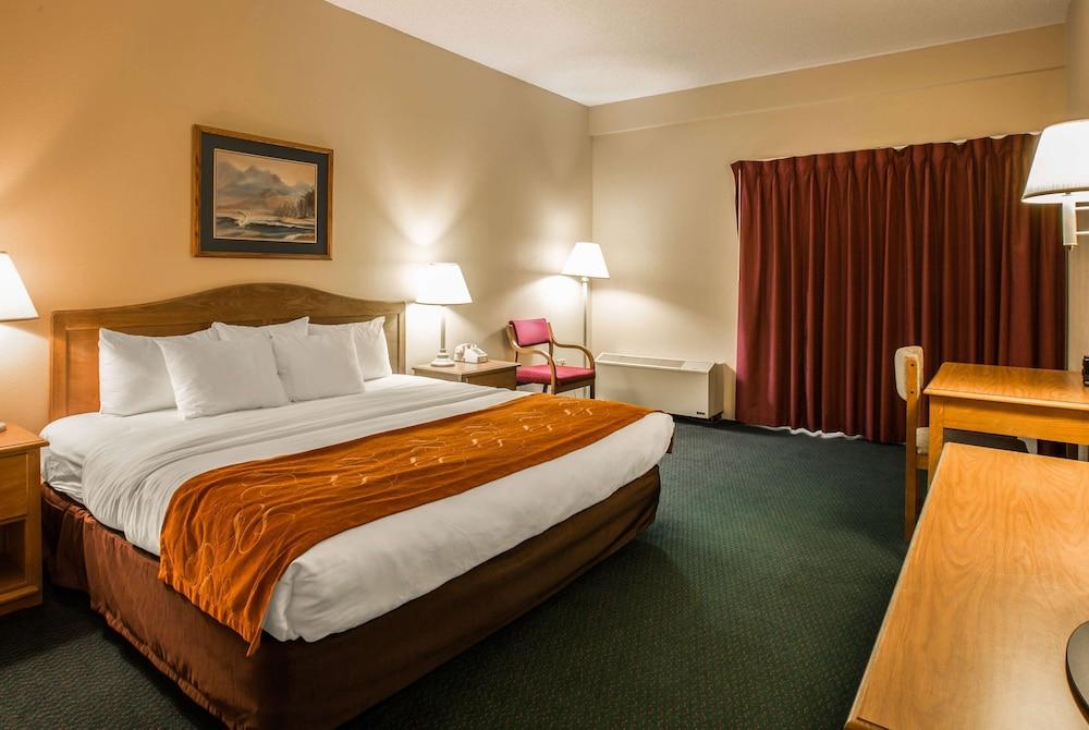 Super 8 by Wyndham Cherokee photo 4