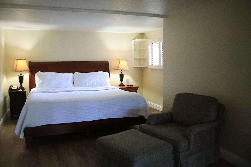 Carmel Resort Inn photo 39