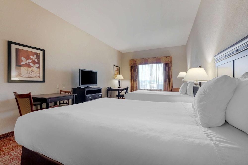 Lake Texoma Inn and Suites to match IHG photo 32