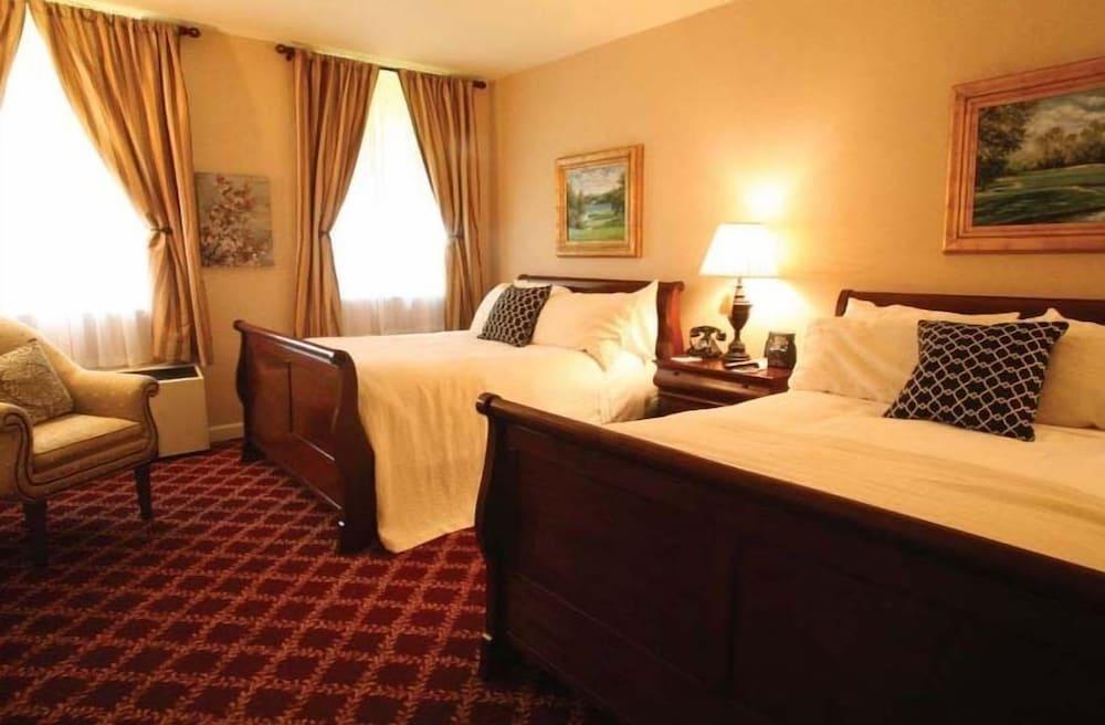 The Martha Washington Inn And Spa photo 17