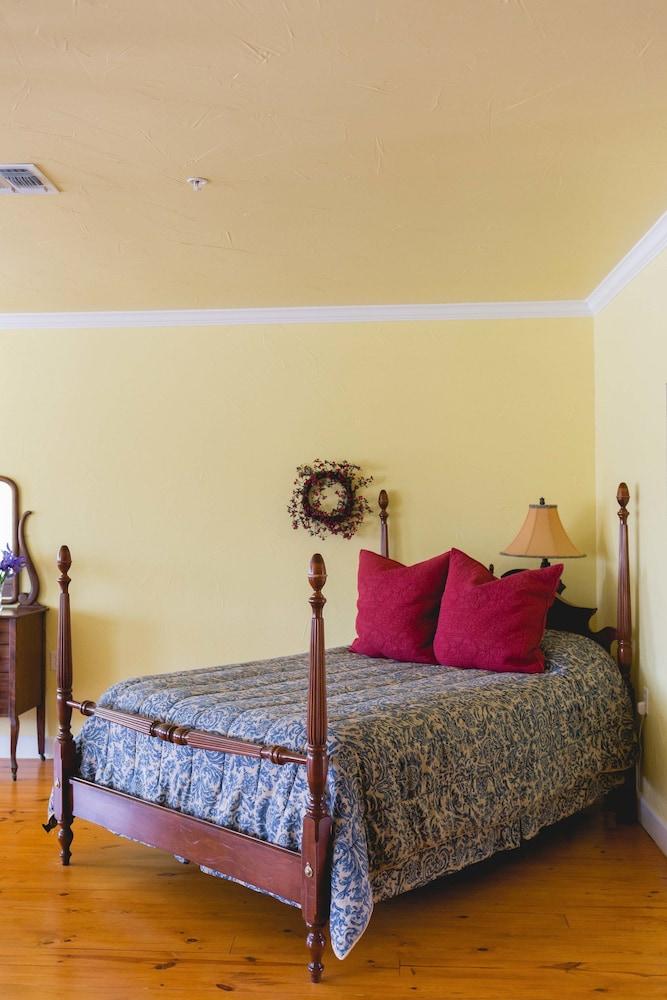High Cotton Inn photo 8