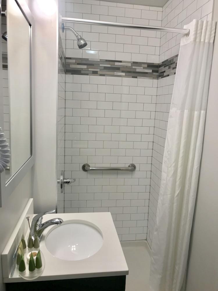 Heritage Hotel photo 35