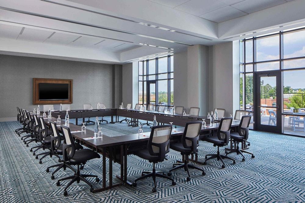 UNC Charlotte Marriott Hotel & Conference Center photo 55