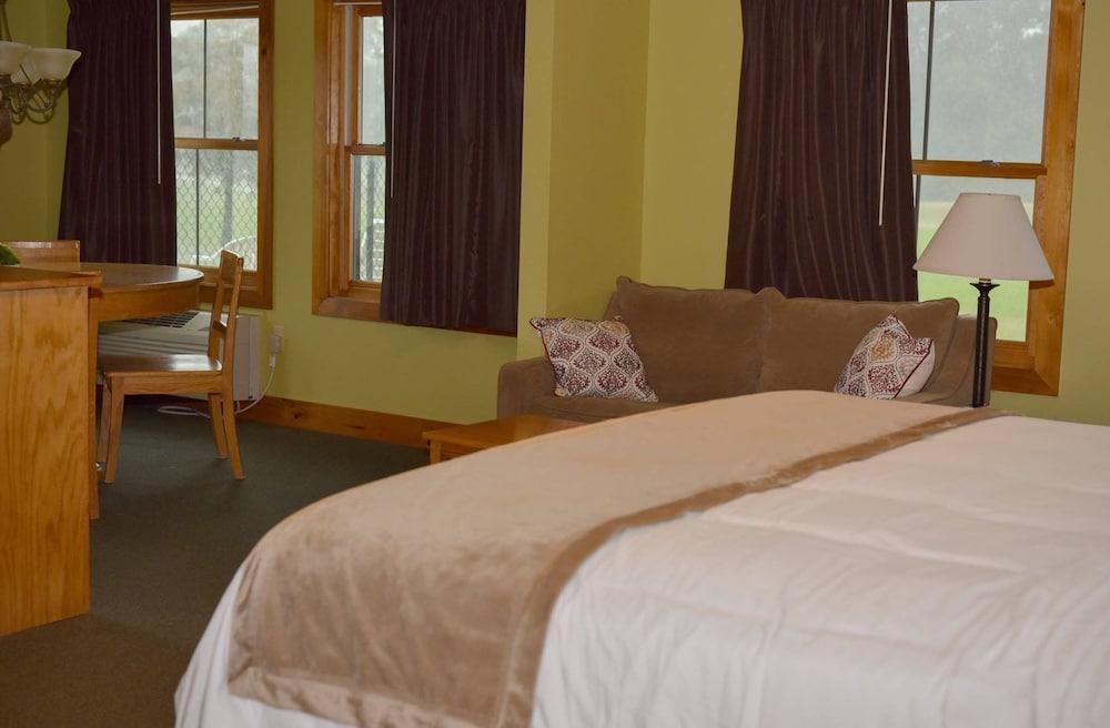 Champions Black Bear Lodge photo 13