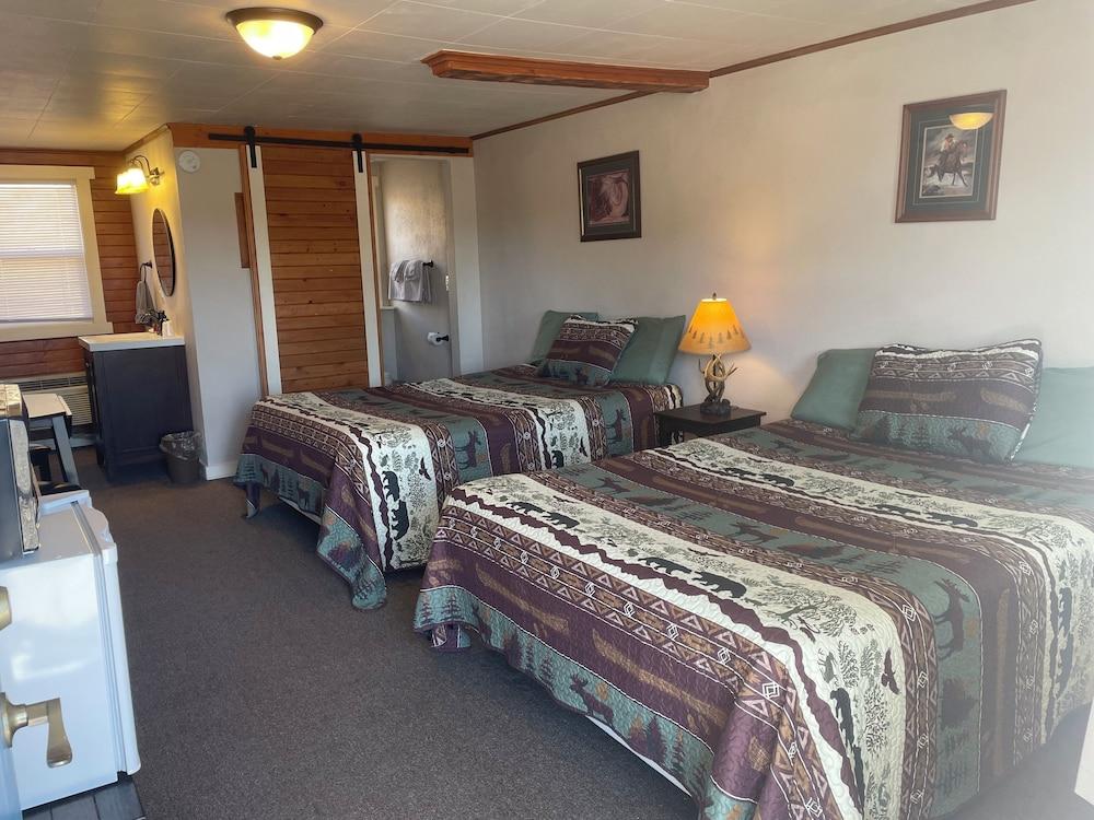 El Rancho Motel photo 8