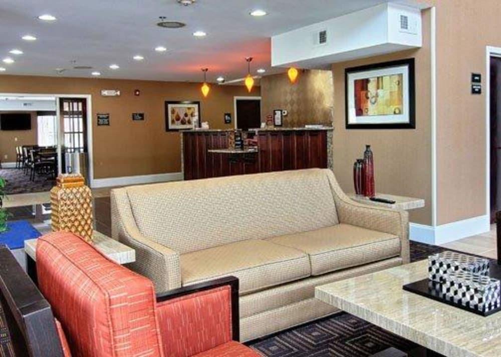 Quality Inn & Suites Greenville near downtown photo 2