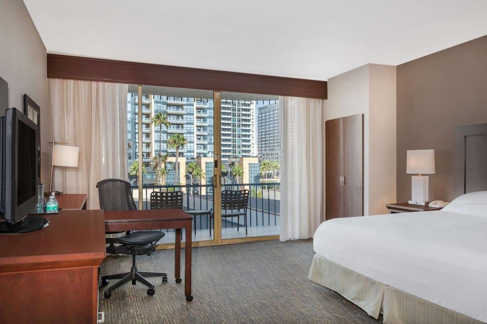 Wyndham San Diego Bayside photo 31