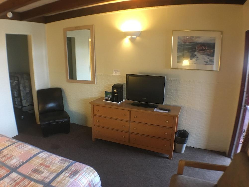 Anchor Lodge Motel photo 9