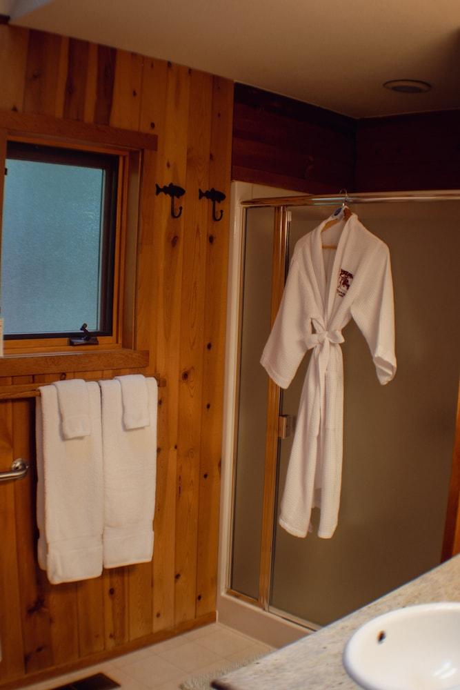 Steamboat Inn photo 36