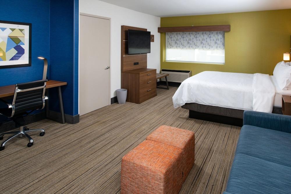 Holiday Inn Express & Suites Los Angeles Downtown West by IHG photo 7