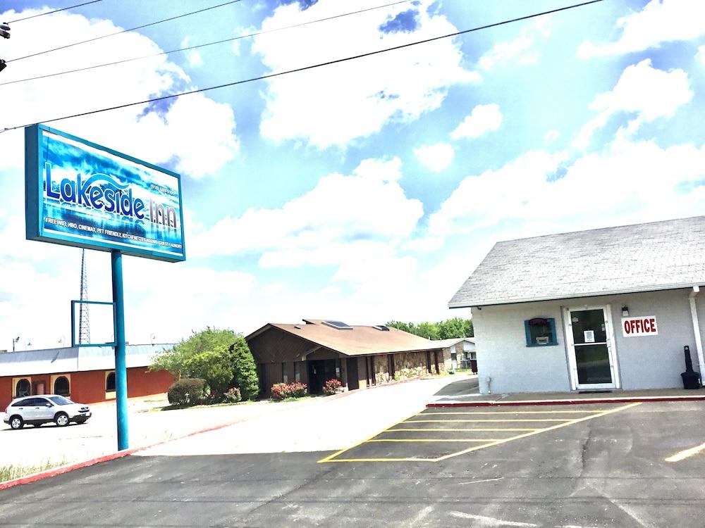 Lakeside inn photo 15