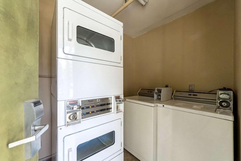 Home Suites Hill Country photo 42