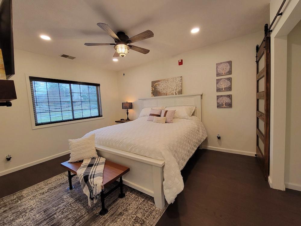 Grand Wood Suites photo 3