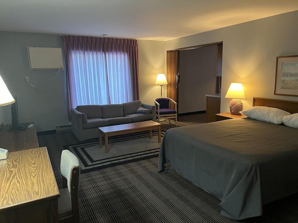 The Ridge Hotel Portage photo 25