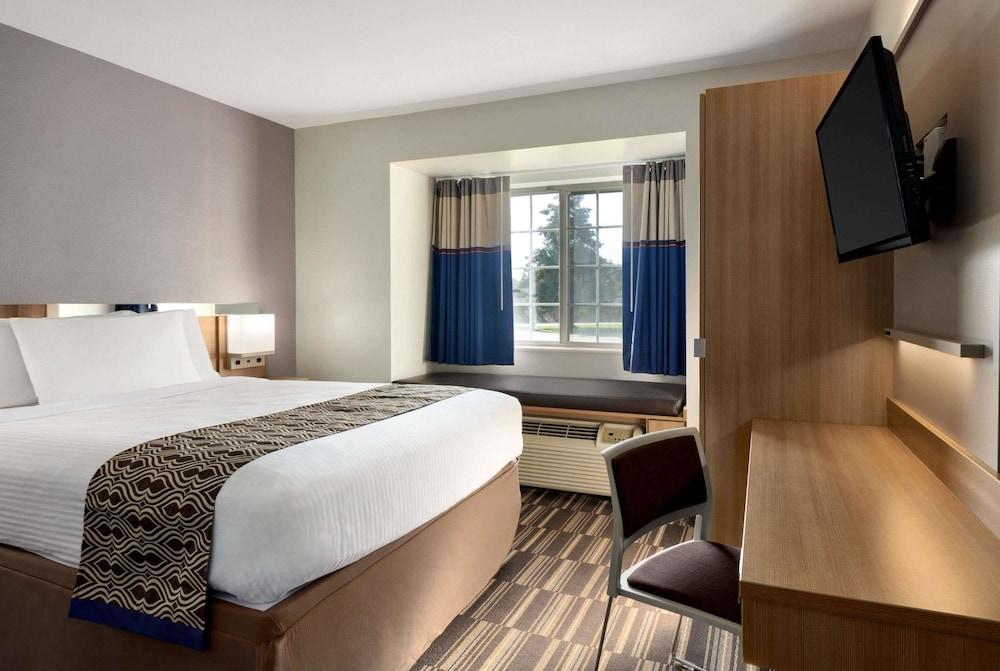 Microtel Inn & Suites by Wyndham Baton Rouge photo 10