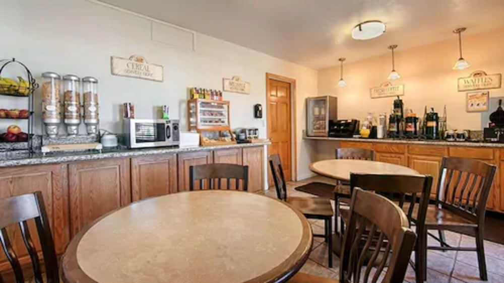 Trailside Inn photo 20