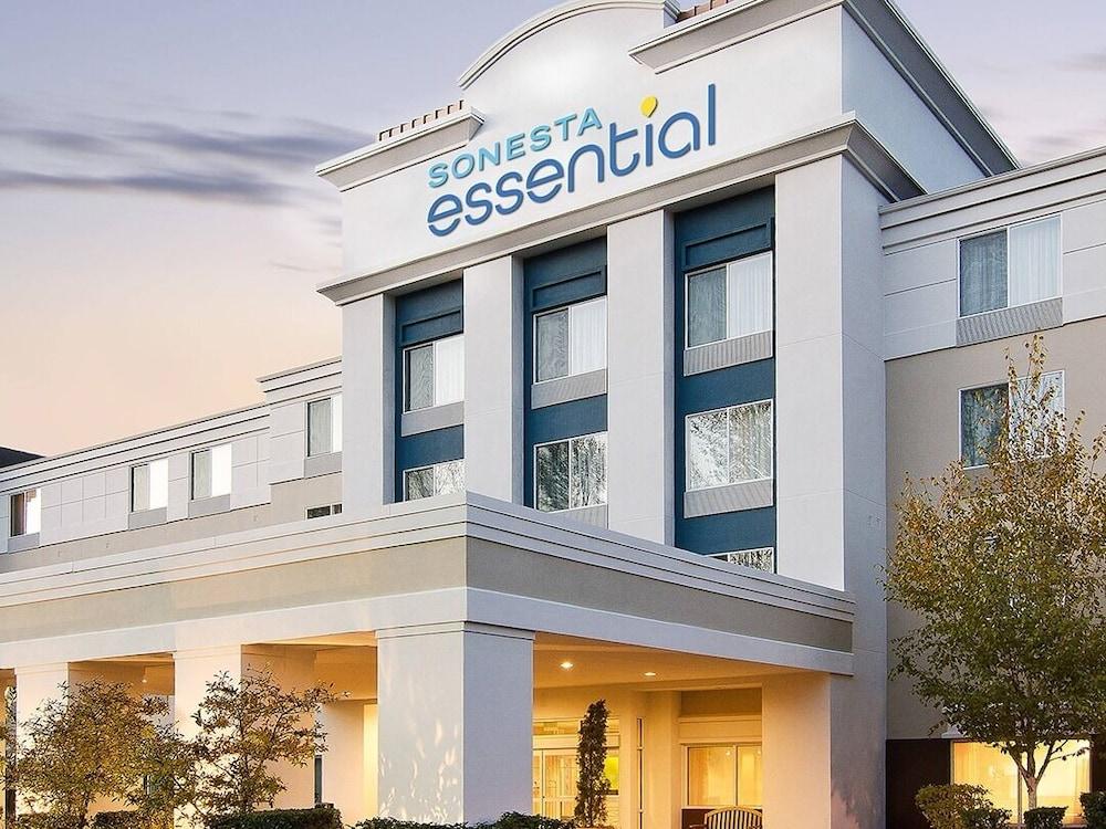 Sonesta Essential Houston Hobby Airport photo 39