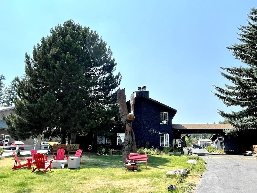 Chalet Motel Whitefish photo 52