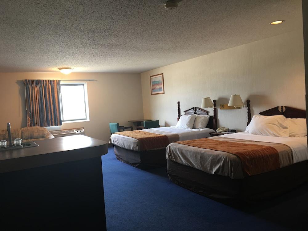 Denison Inn & Suites photo 7