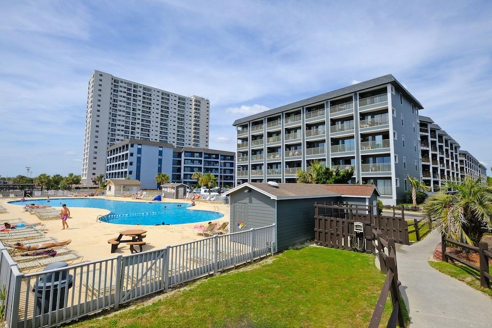 Myrtle Beach Resort by Beach Vacations photo 28
