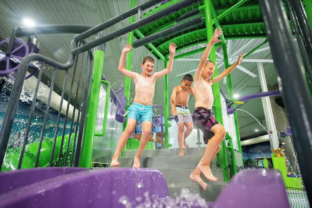 Metropolis Resort photo 88