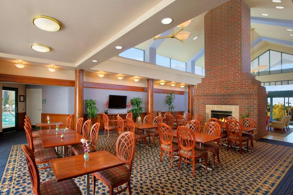 Homewood Suites by Hilton Falls Church - I-495 at Rt. 50 photo 2
