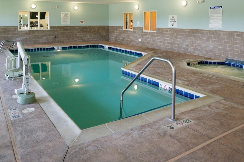 Holiday Inn Express Hotel & Suites Albert Lea - I-35 by IHG photo 20