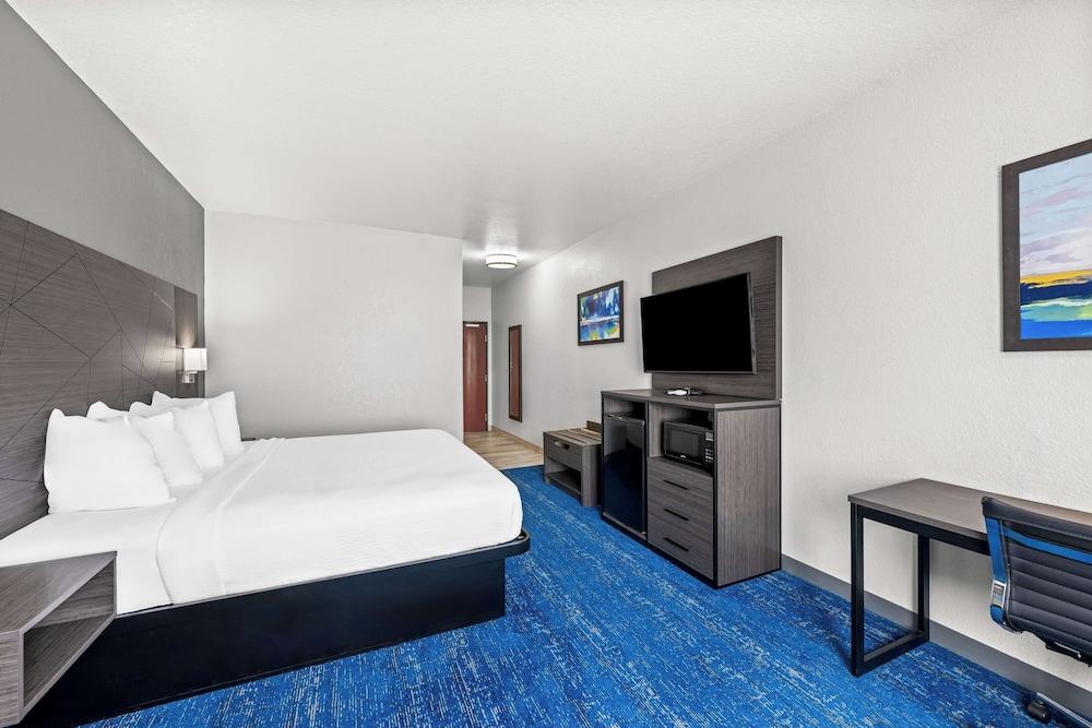 Best Western Palace Inn & Suites photo 7