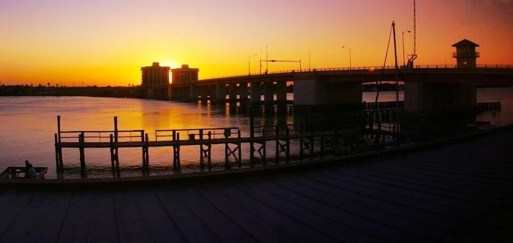 The Riverview Hotel photo 77