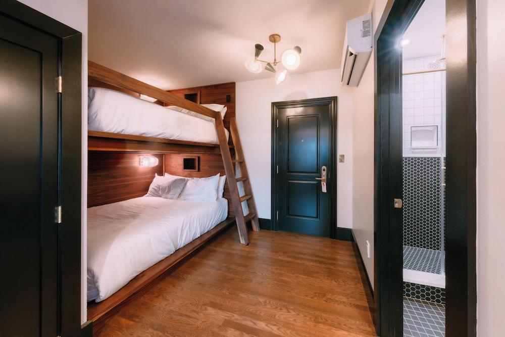 Hotel State College photo 9