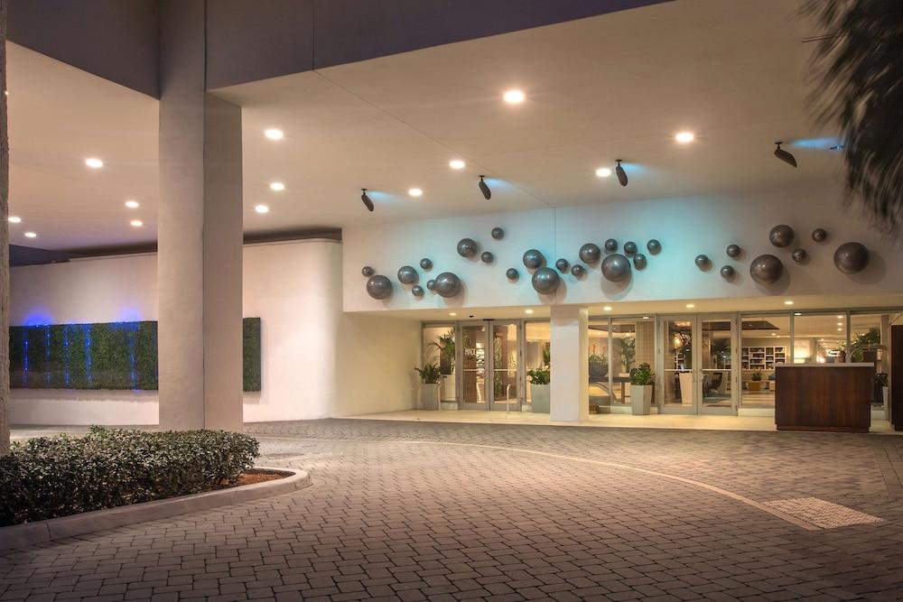 Doubletree Resort by Hilton Hollywood Beach — hotel in Hollywood