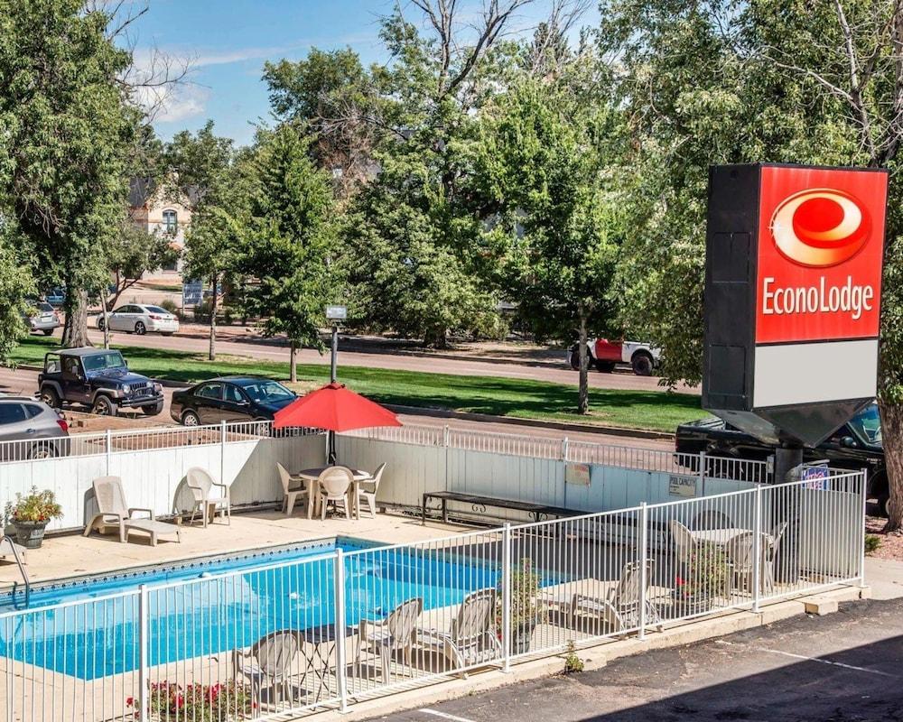 Econo Lodge Colorado Springs Downtown photo 21