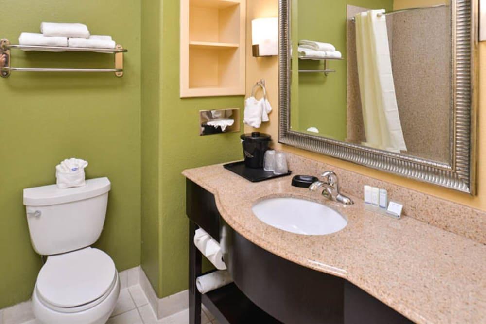 Sleep Inn & Suites Near Downtown North photo 12
