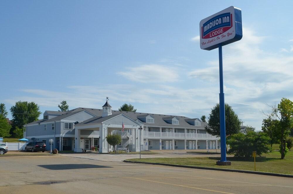 Madison Inn Lodge photo 14
