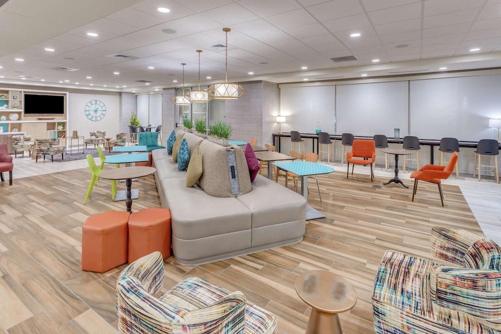 Home2 Suites by Hilton Indianapolis Northwest photo 2