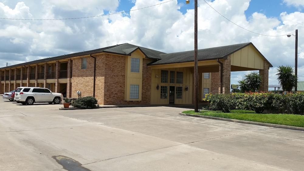 Chaparral Motel Victoria TX, Hwy 59 photo 1