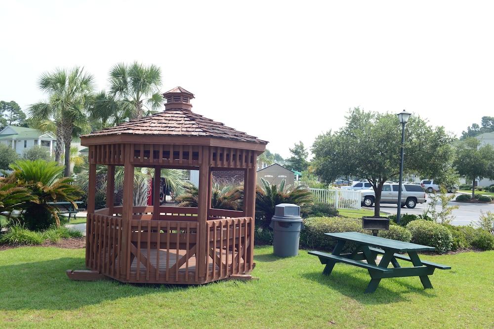 River Oaks Resort photo 28