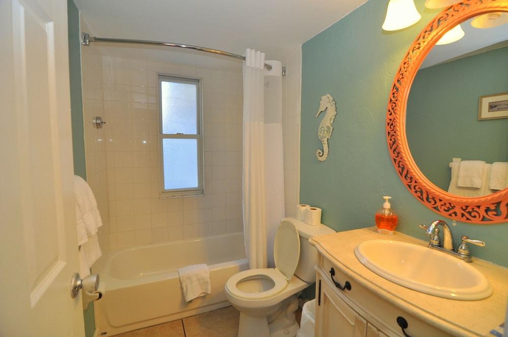 Lido Islander Inn photo 3