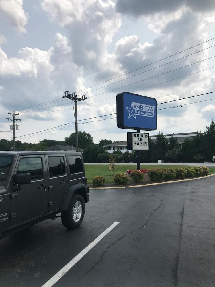 Americas Best Value Inn Manchester, TN photo 18