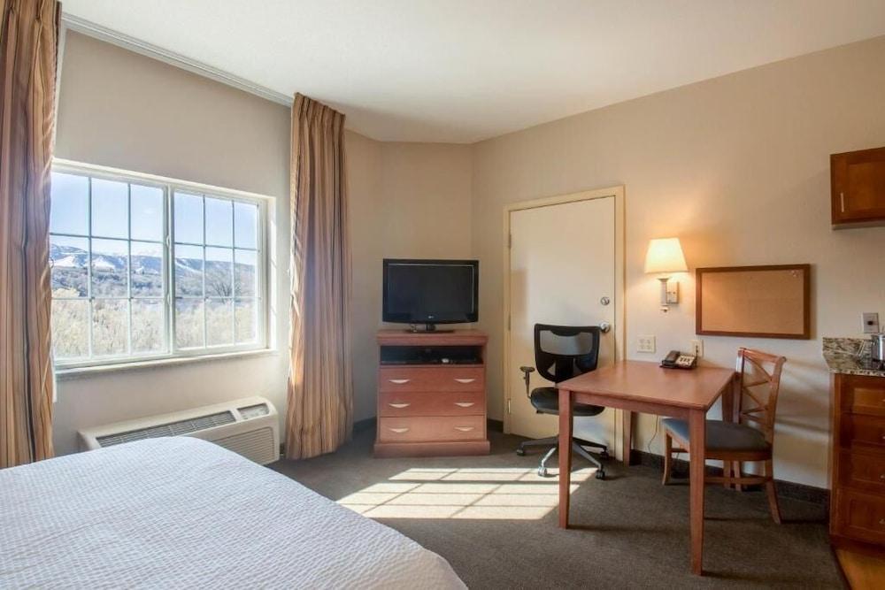 Western Slope suites photo 19
