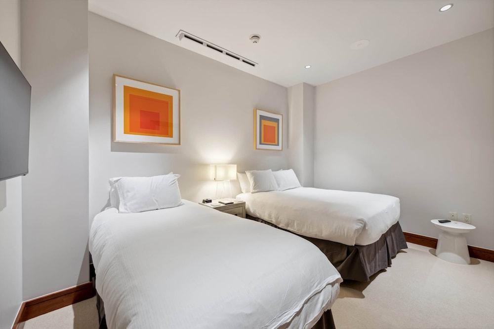 Solaris Residences photo 39