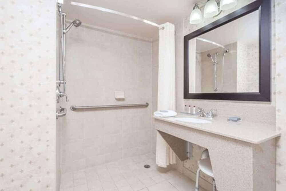 Home2 Suites by Hilton St. Charles St.Louis photo 2