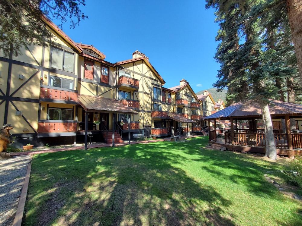 Auslander Condominiums photo 85