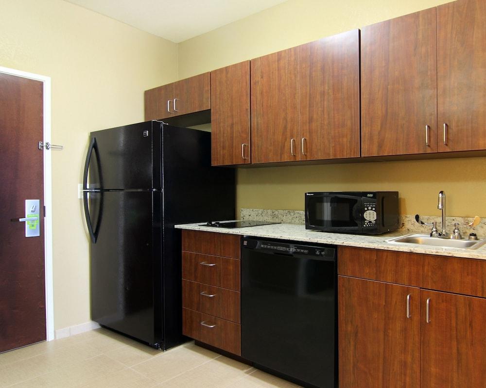 Comfort Inn Midland South I-20 photo 25